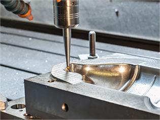 嵌件注塑和嵌片注塑